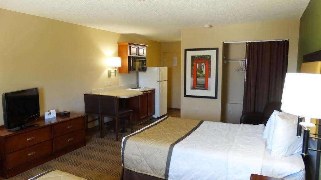 Extended Stay America Suites - Dallas - Vantage Point Dr Екстер'єр фото